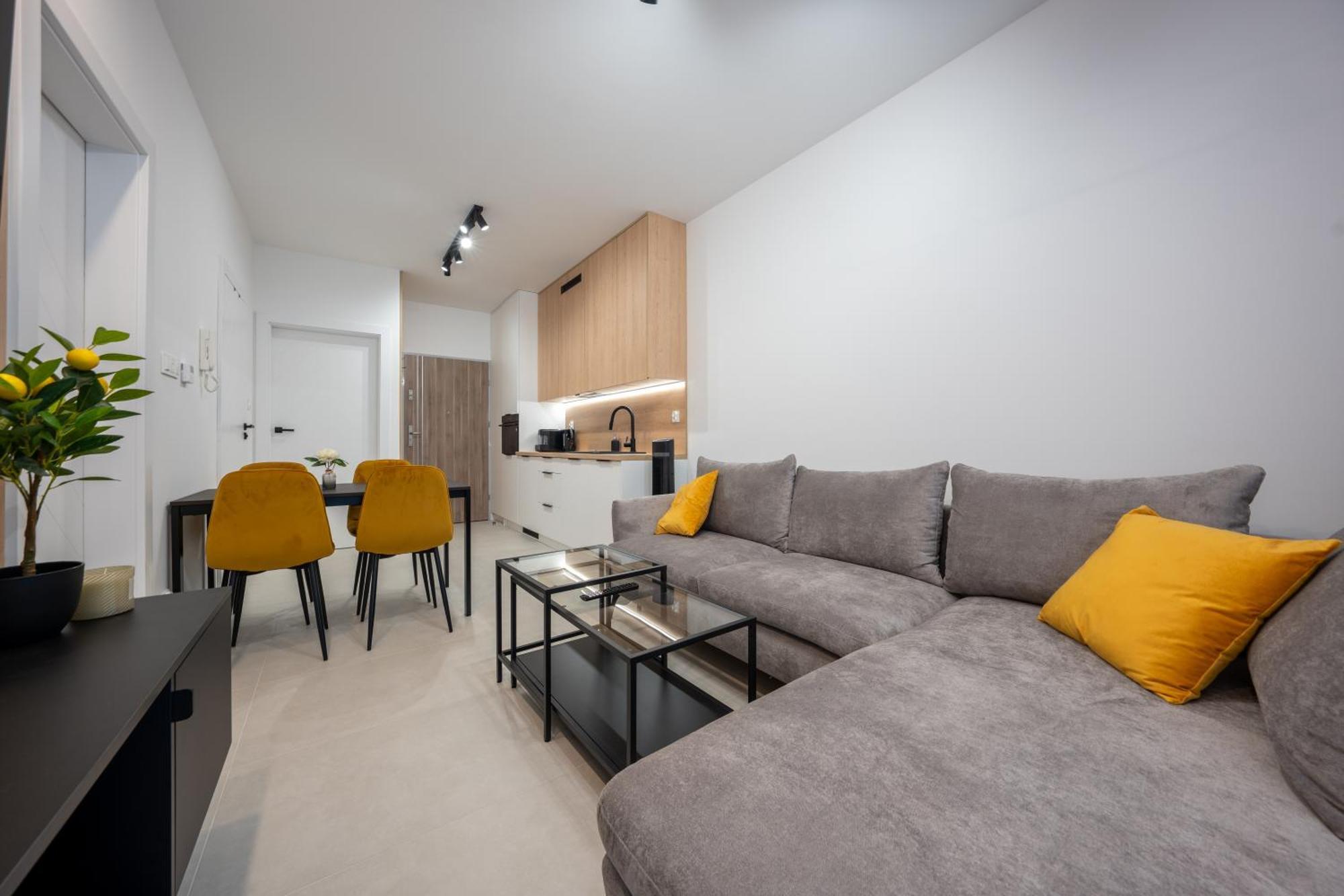 Miodowy Apartament Z Duzym Tarasem W Rewalu, Blisko Morza מראה חיצוני תמונה