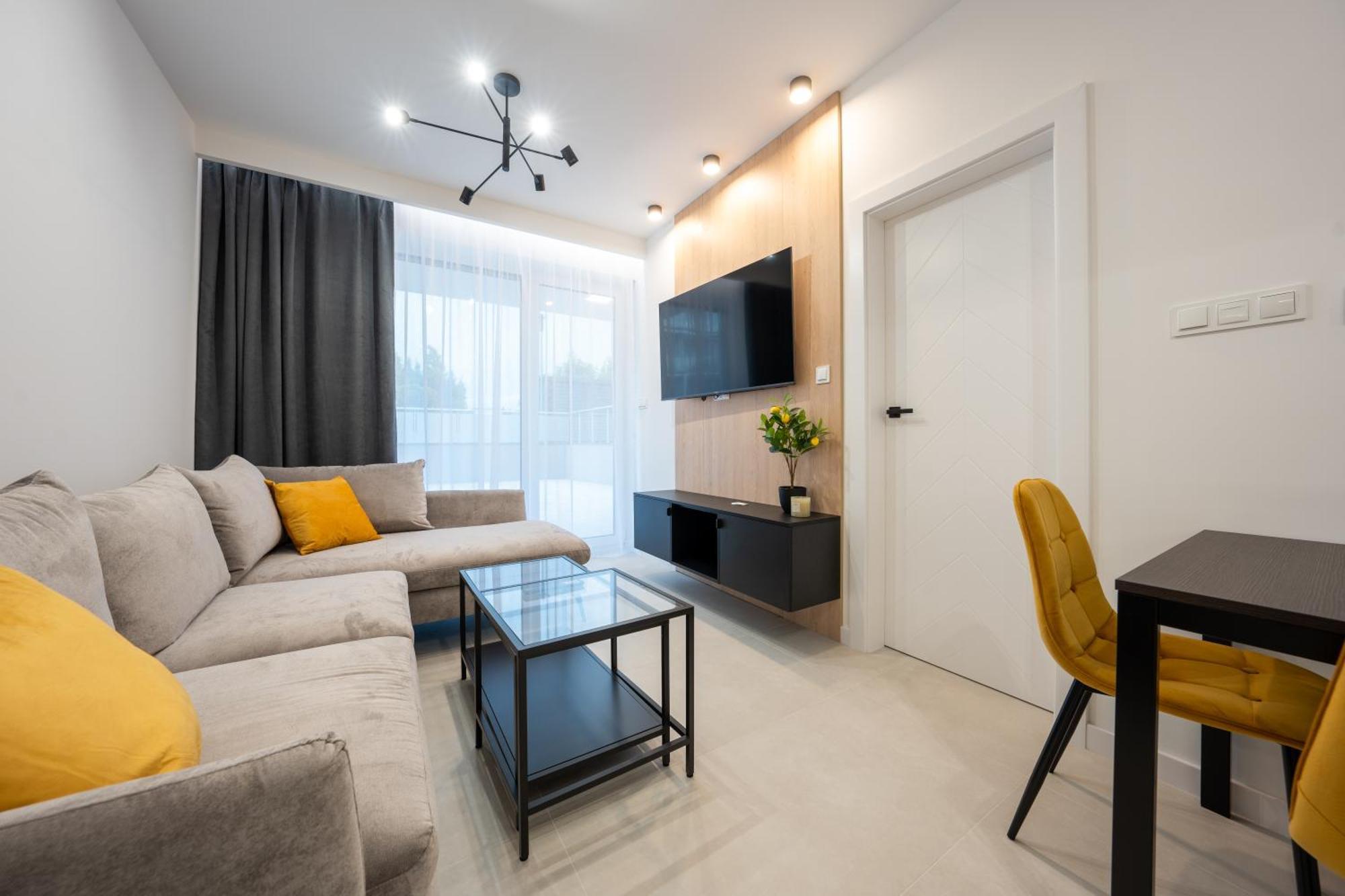 Miodowy Apartament Z Duzym Tarasem W Rewalu, Blisko Morza מראה חיצוני תמונה