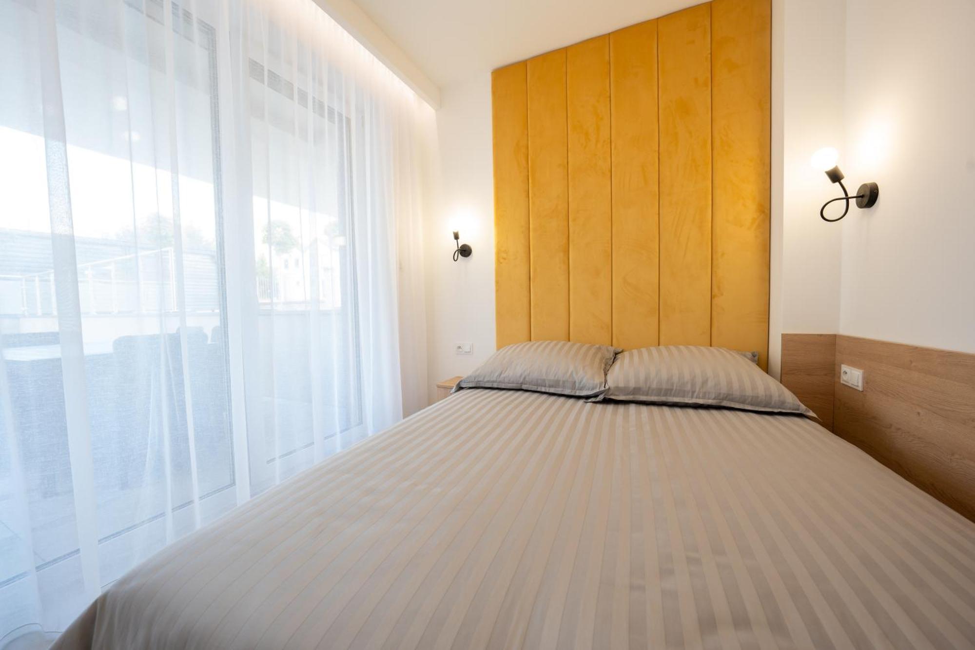 Miodowy Apartament Z Duzym Tarasem W Rewalu, Blisko Morza מראה חיצוני תמונה